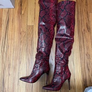 7W Steve Madden red snake print thigh high heeled boots